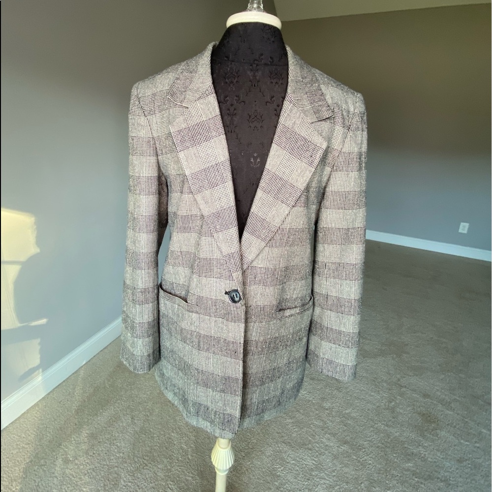 Focus 2000 100% Silk Blazer